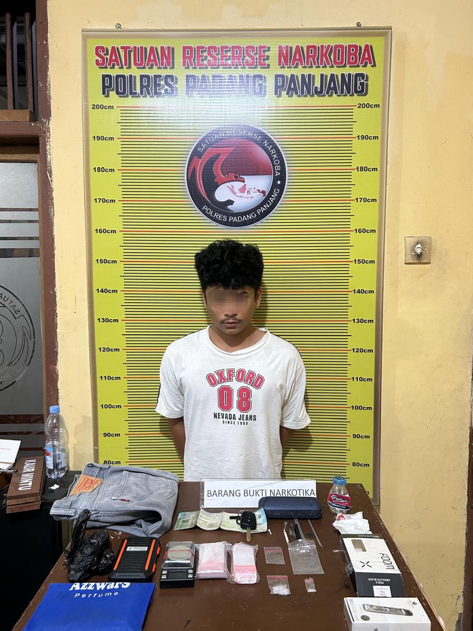 Satresnarkoba Polres Padang Panjang Bekuk Pelaku Penyalahgunaan Narkotika di Arena Billiard